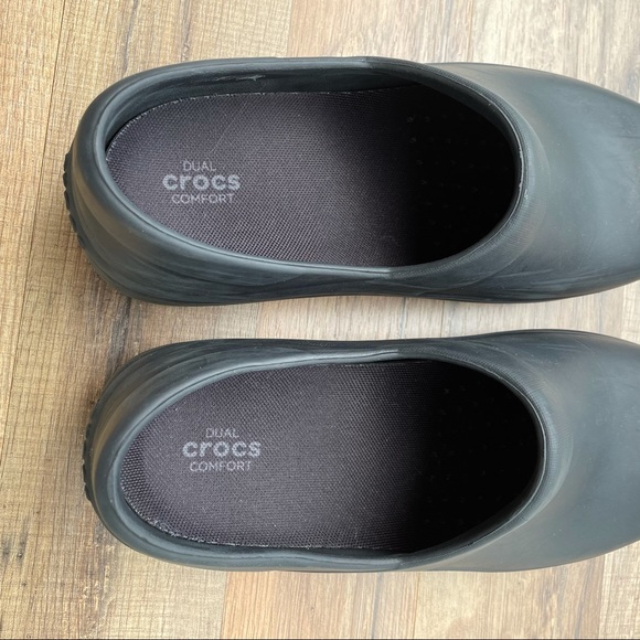 crocs nursing clogs